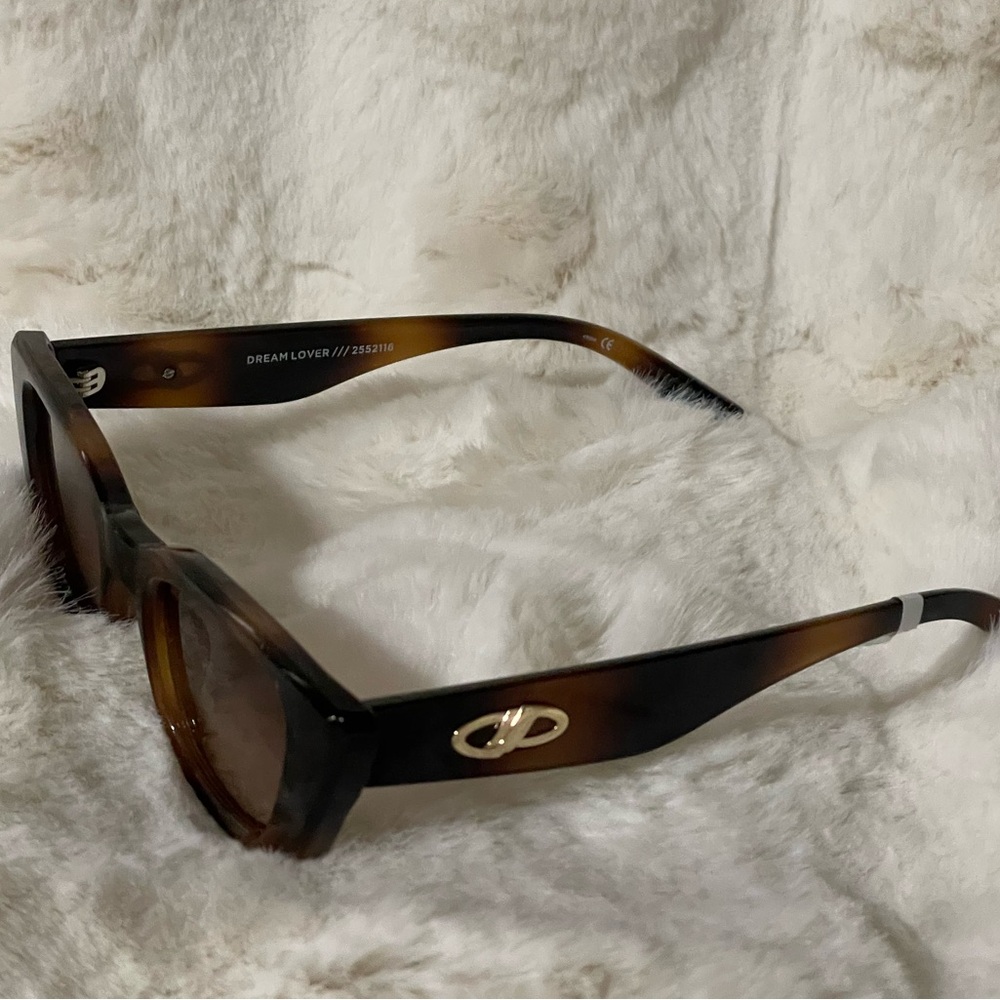 Le Specs Dream Lover Sunglasses
